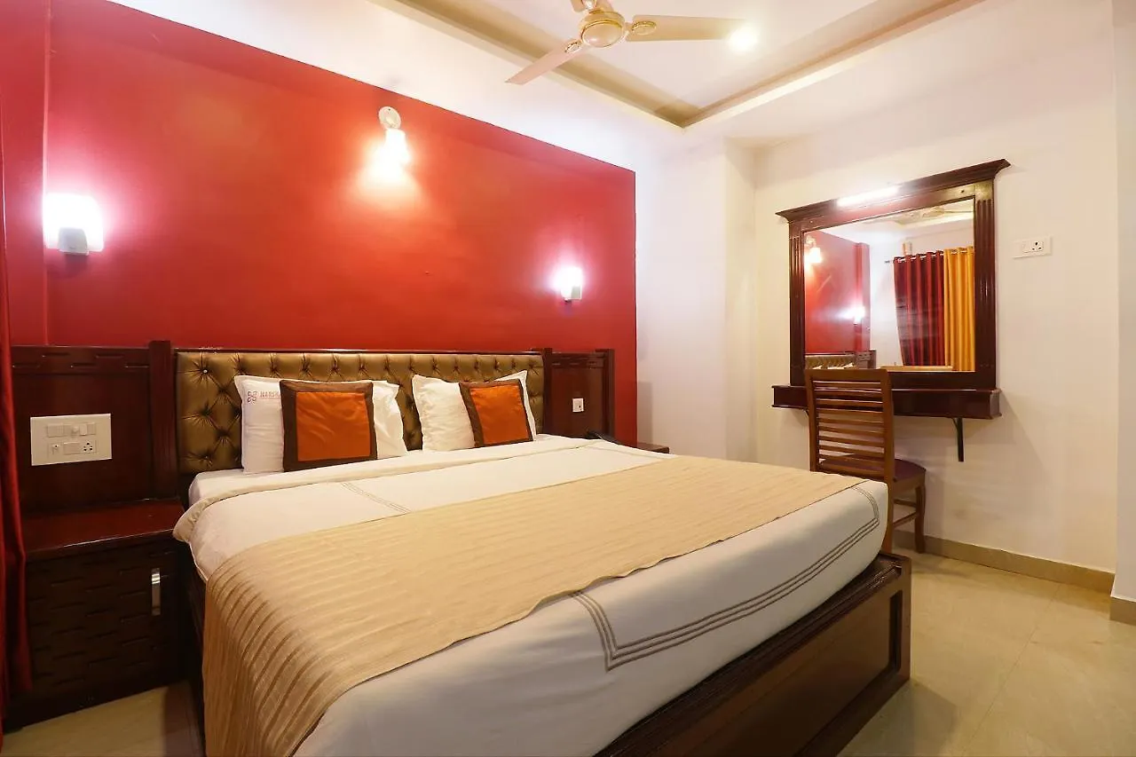 Fabhotel Harshavardhana Inn Perambara Kizhake Chālakudi Hotel