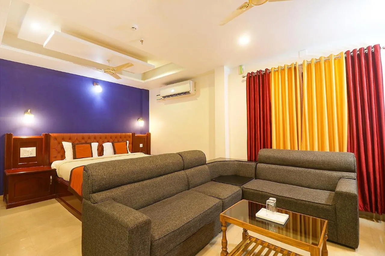 Fabhotel Harshavardhana Inn Perambara Kizhake Chālakudi Hotel