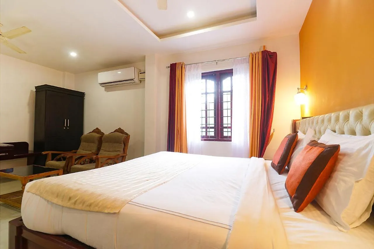 Fabhotel Harshavardhana Inn Perambara Kizhake Chalakudi