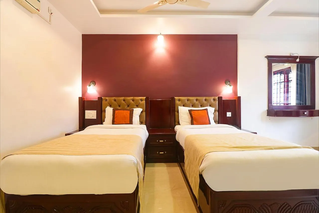 Hotel Fabhotel Harshavardhana Inn Perambara Kizhake Chalakudi